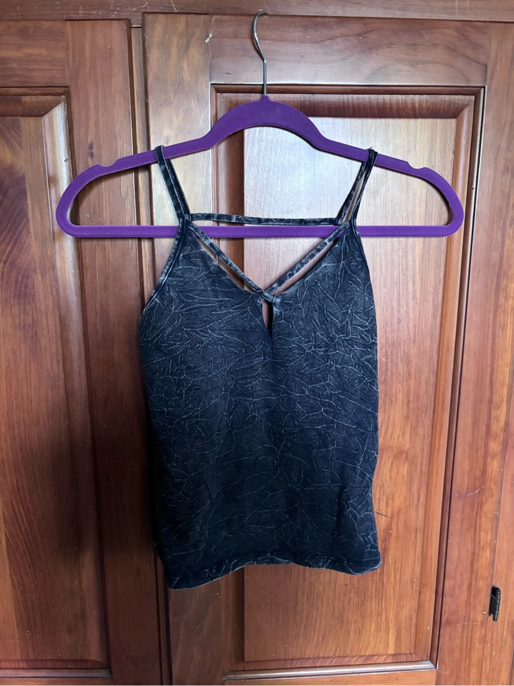 Fashion Nova Black Crinkle Keyhole Cami